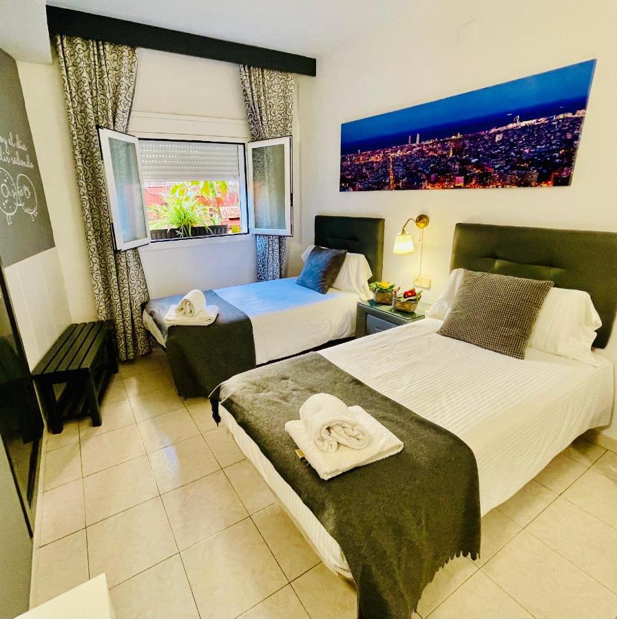 Hostal Lleida Barcelona Exteriör bild