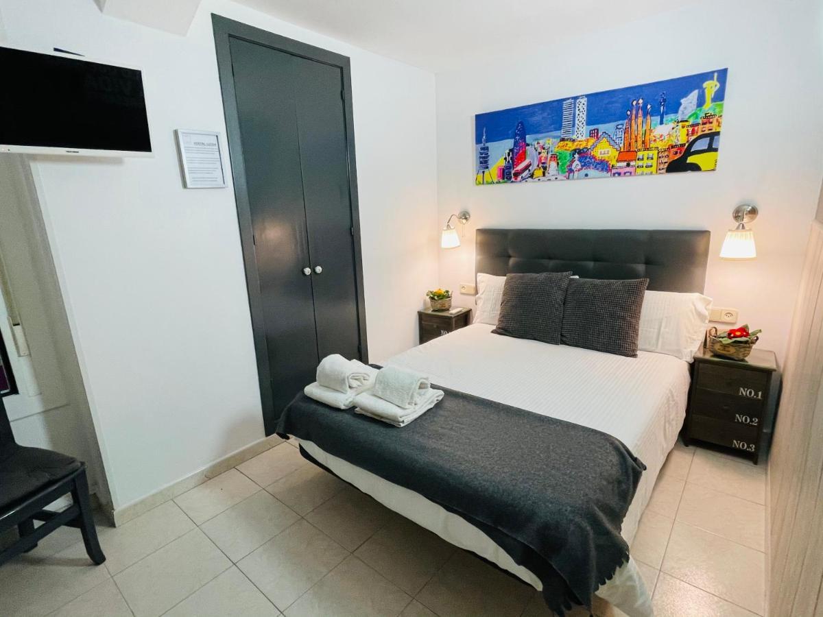 Hostal Lleida Barcelona Exteriör bild