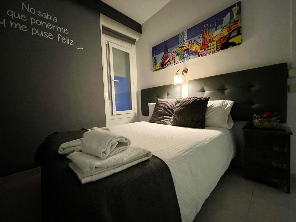 Hostal Lleida Barcelona Exteriör bild