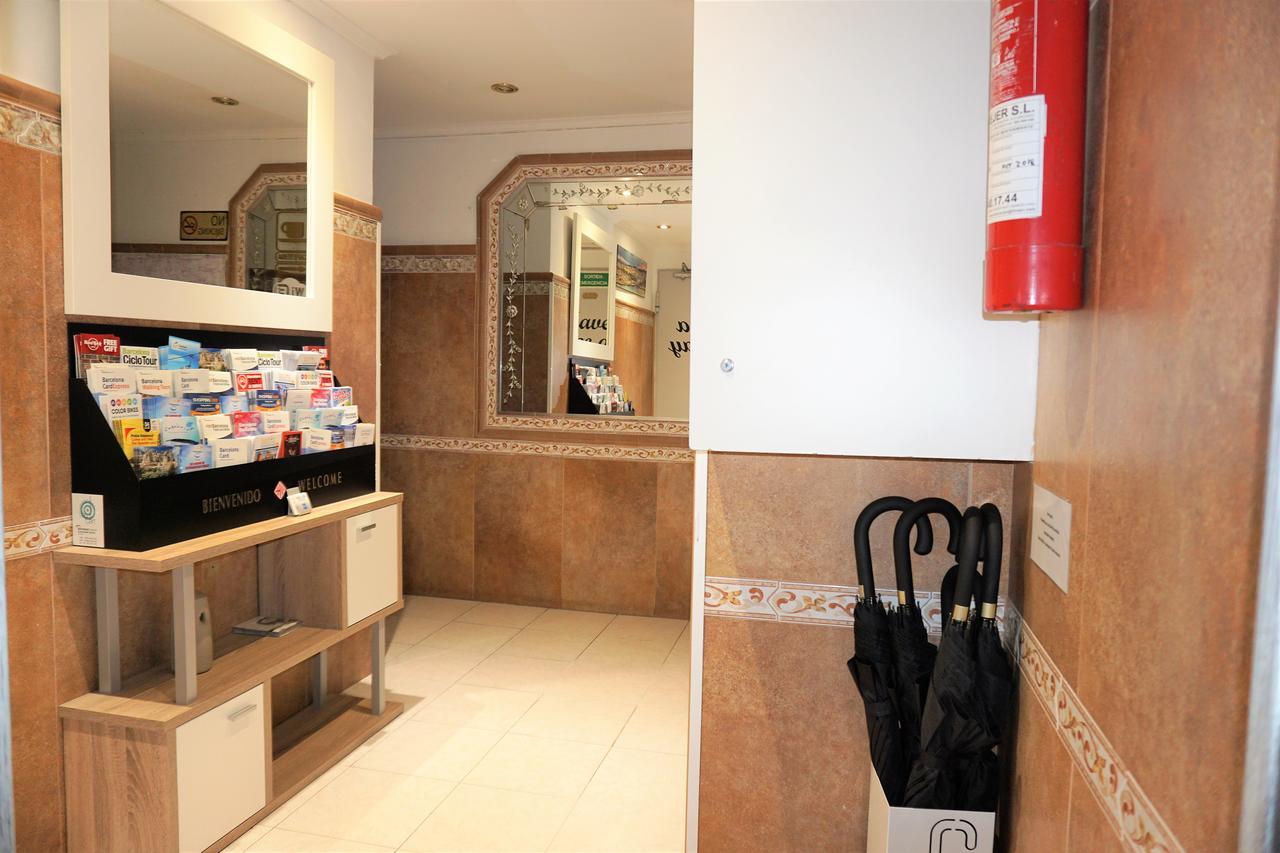 Hostal Lleida Barcelona Exteriör bild