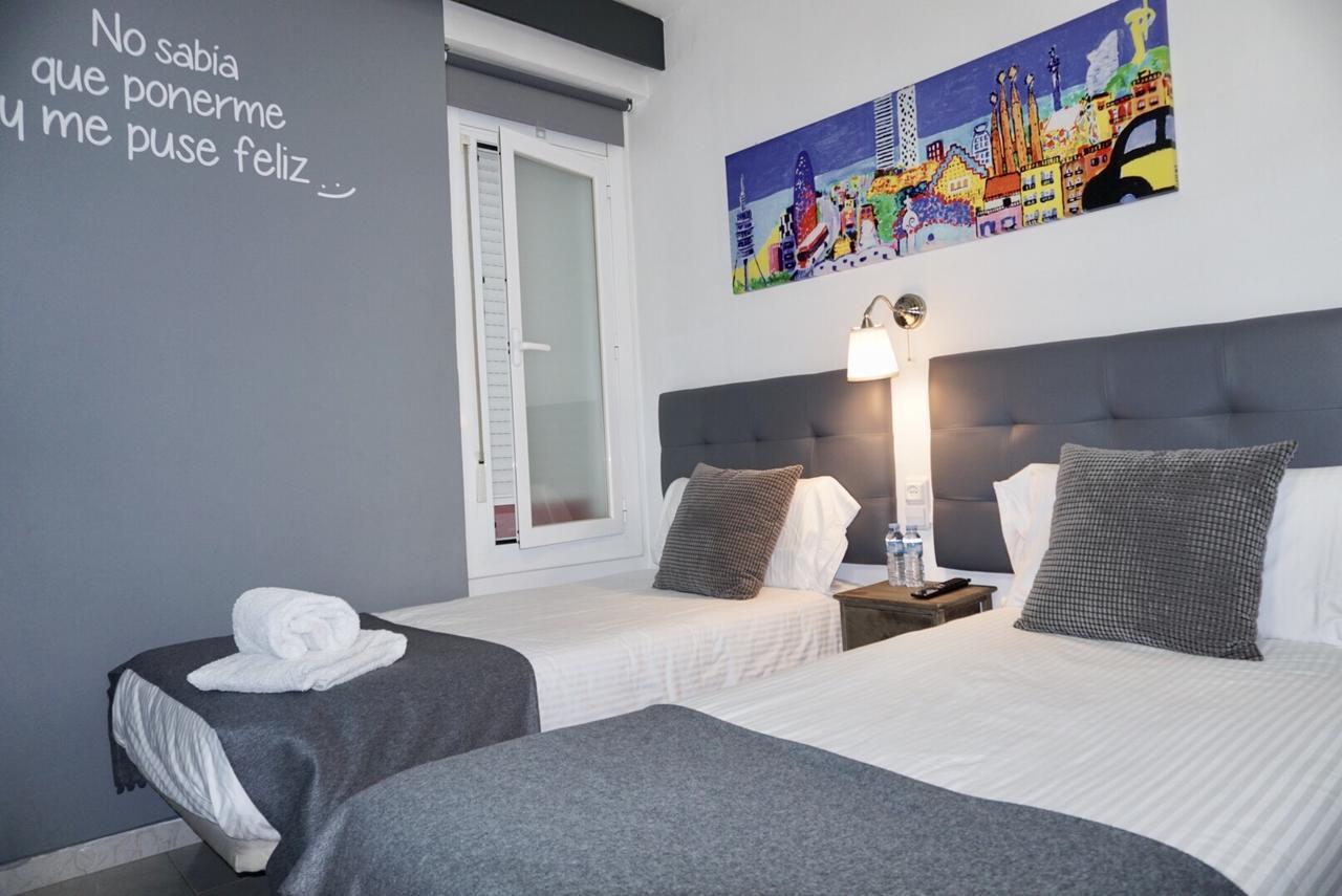Hostal Lleida Barcelona Exteriör bild